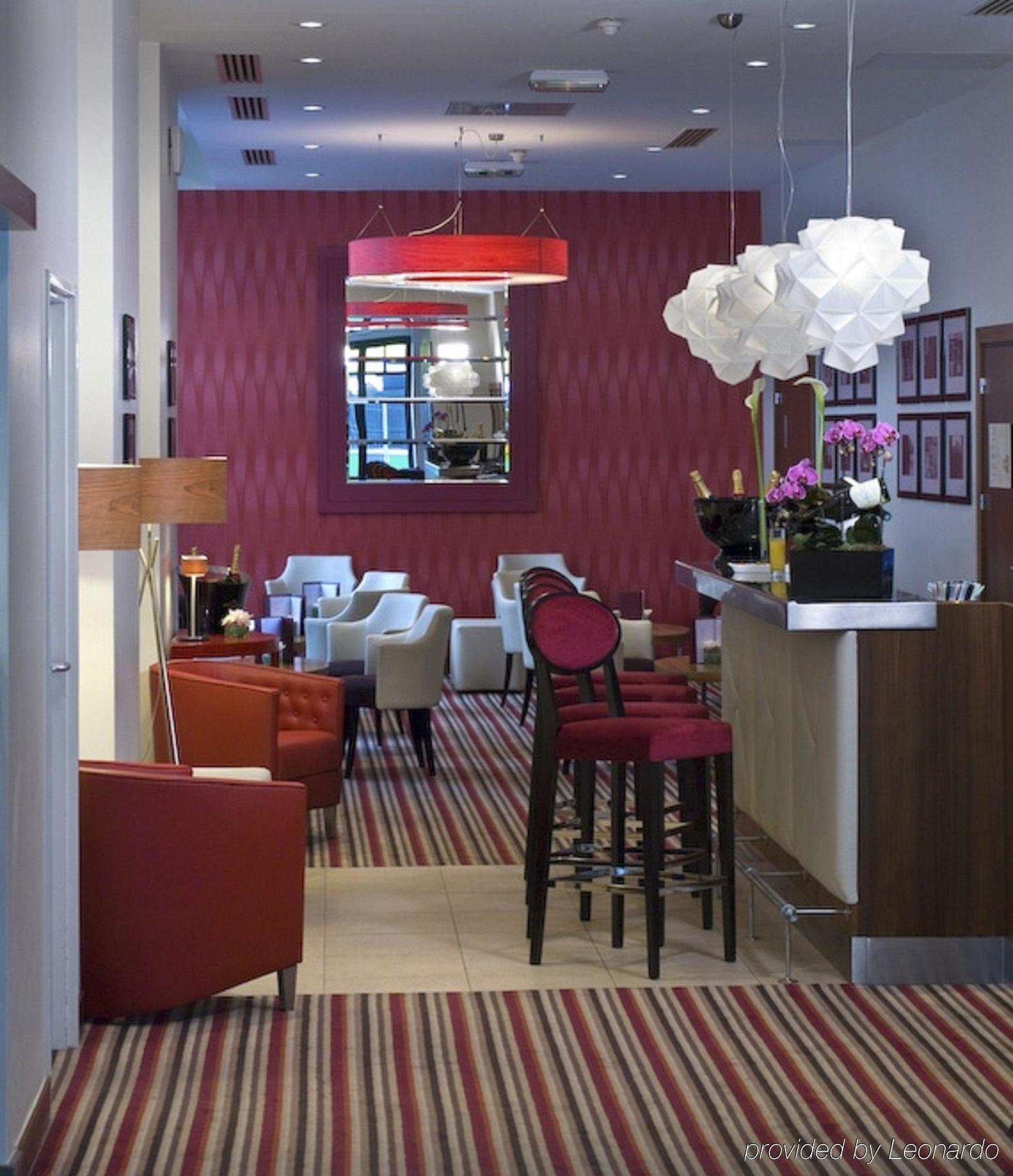 Nh Paris Gare De L'Est Hotel Restaurant foto
